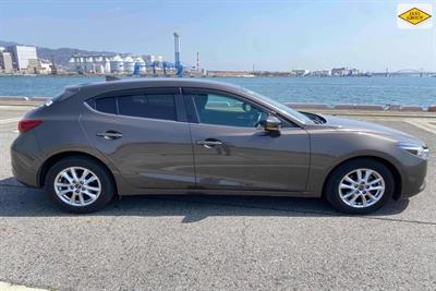 2017 Mazda Axela - Thumbnail