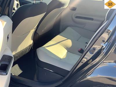 2014 Toyota Aqua - Thumbnail