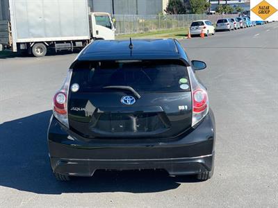 2014 Toyota Aqua - Thumbnail