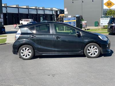 2014 Toyota Aqua - Thumbnail