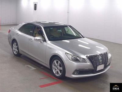 2013 Toyota Crown