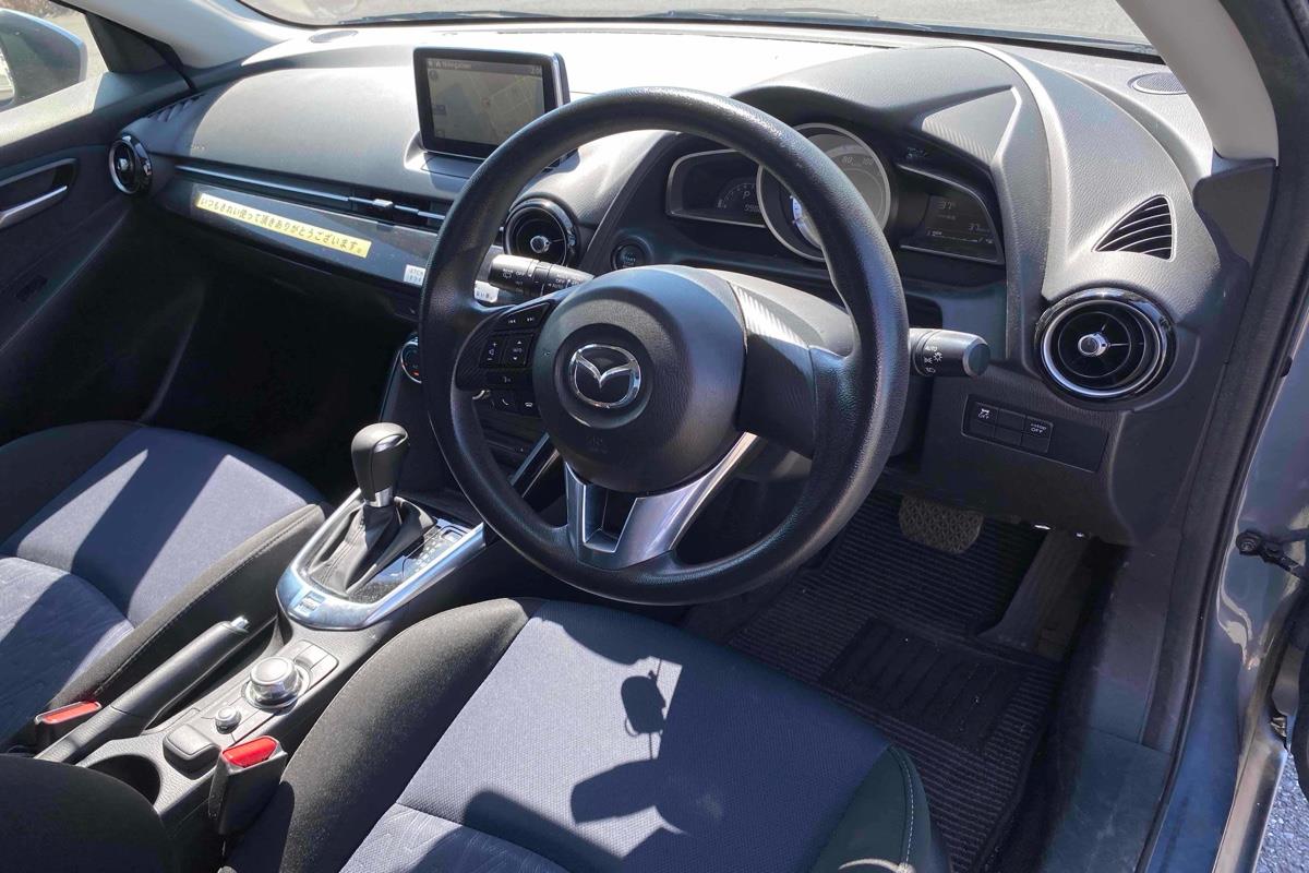 2016 Mazda Demio