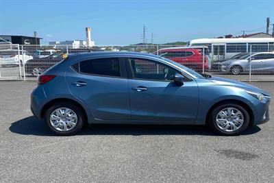 2016 Mazda Demio - Thumbnail