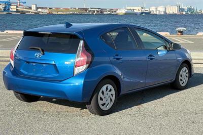 2016 Toyota Aqua - Thumbnail