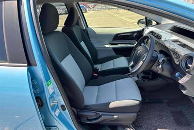 2012 Toyota Aqua - Thumbnail