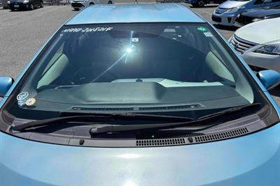 2012 Toyota Aqua - Thumbnail
