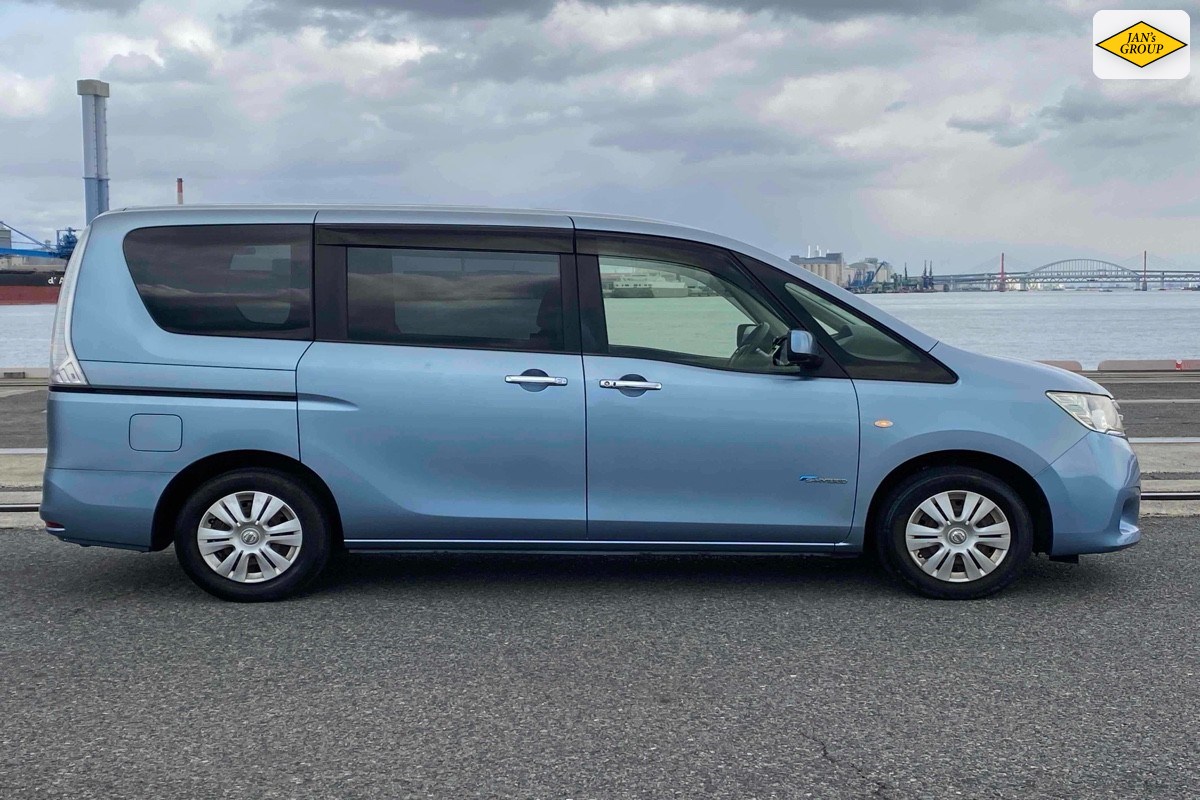 2014 Nissan Serena