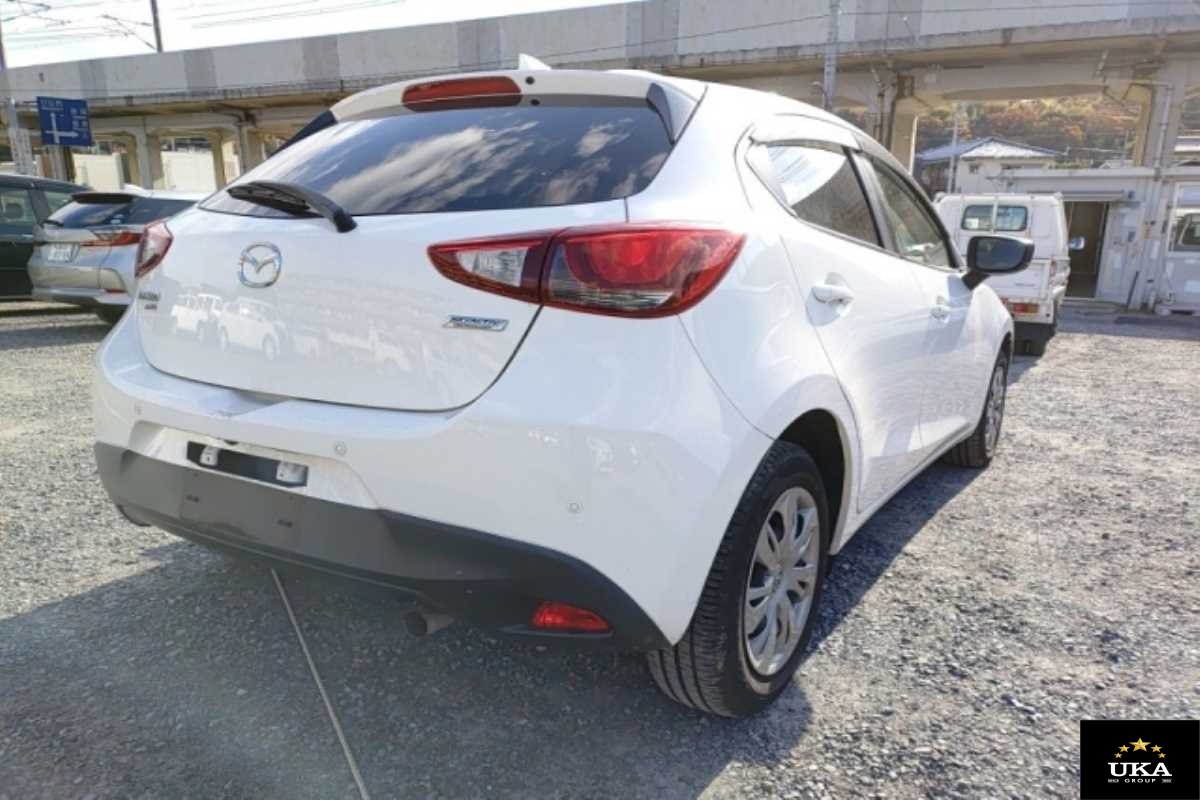 2018 Mazda Demio