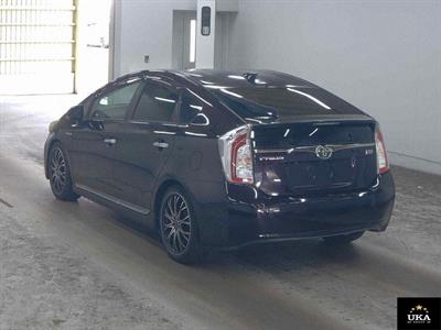 2012 Toyota Prius - Thumbnail