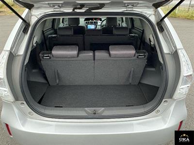 2012 Toyota Prius - Thumbnail