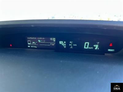 2015 Toyota Prius - Thumbnail