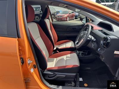 2017 Toyota Aqua - Thumbnail