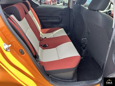 2017 Toyota Aqua - Thumbnail