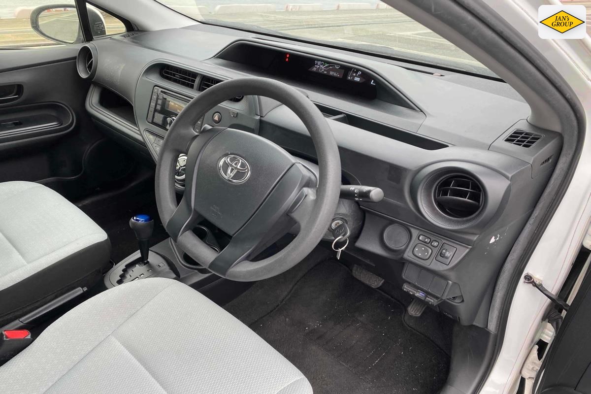 2017 Toyota Aqua