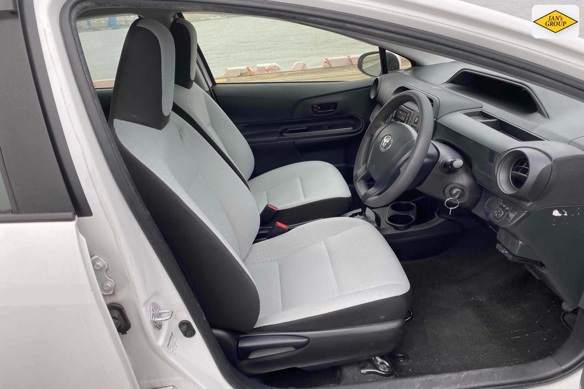 2017 Toyota Aqua