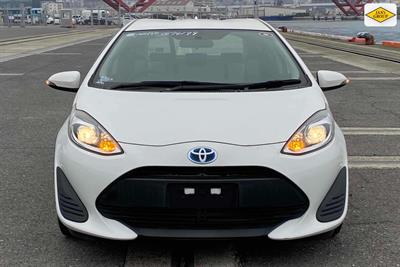 2017 Toyota Aqua - Thumbnail