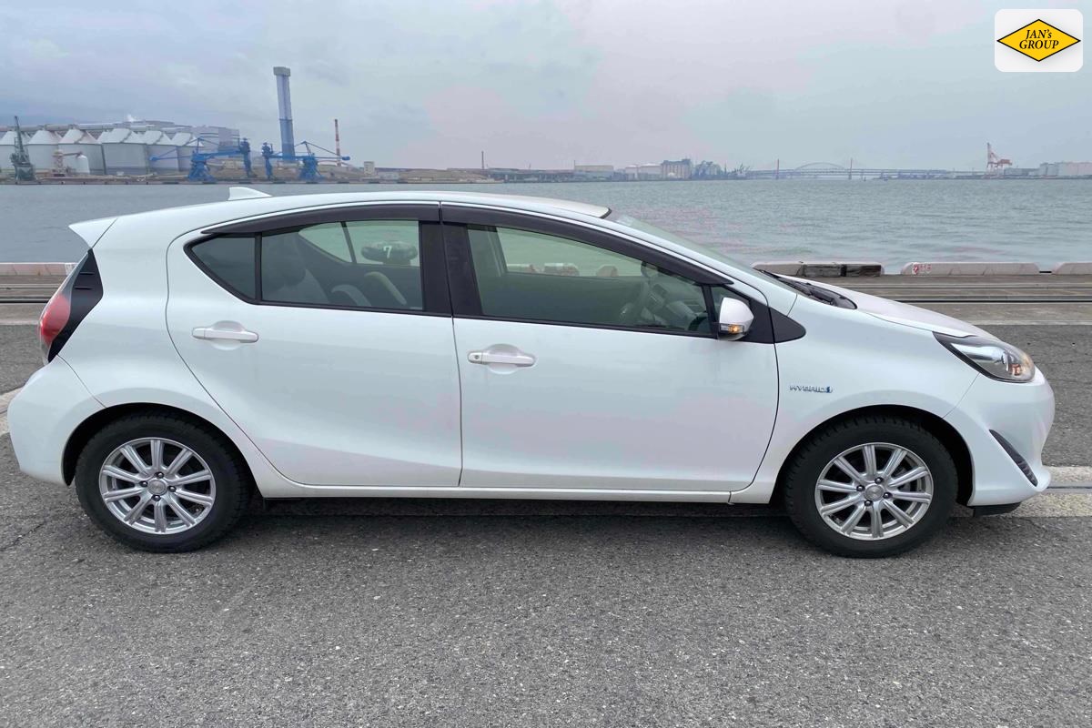 2017 Toyota Aqua