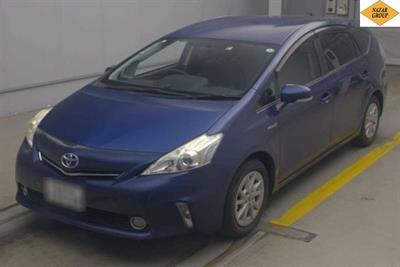2013 Toyota Prius - Thumbnail