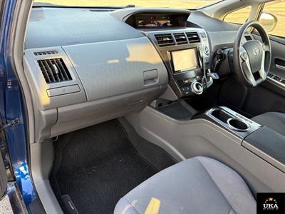 2013 Toyota Prius - Thumbnail