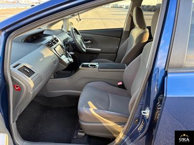 2013 Toyota Prius - Thumbnail