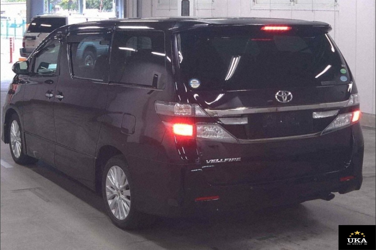 2013 Toyota Vellfire