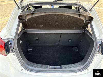 2020 Mazda 2 - Thumbnail