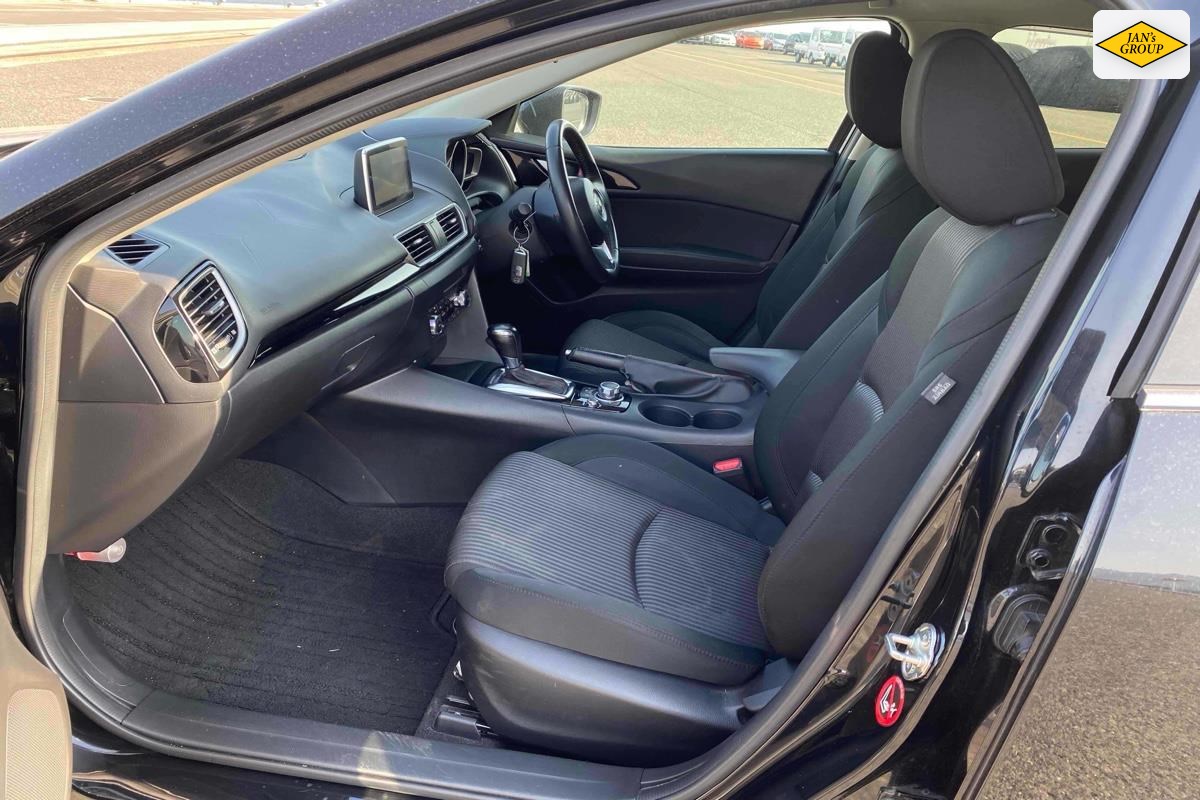 2014 Mazda Axela