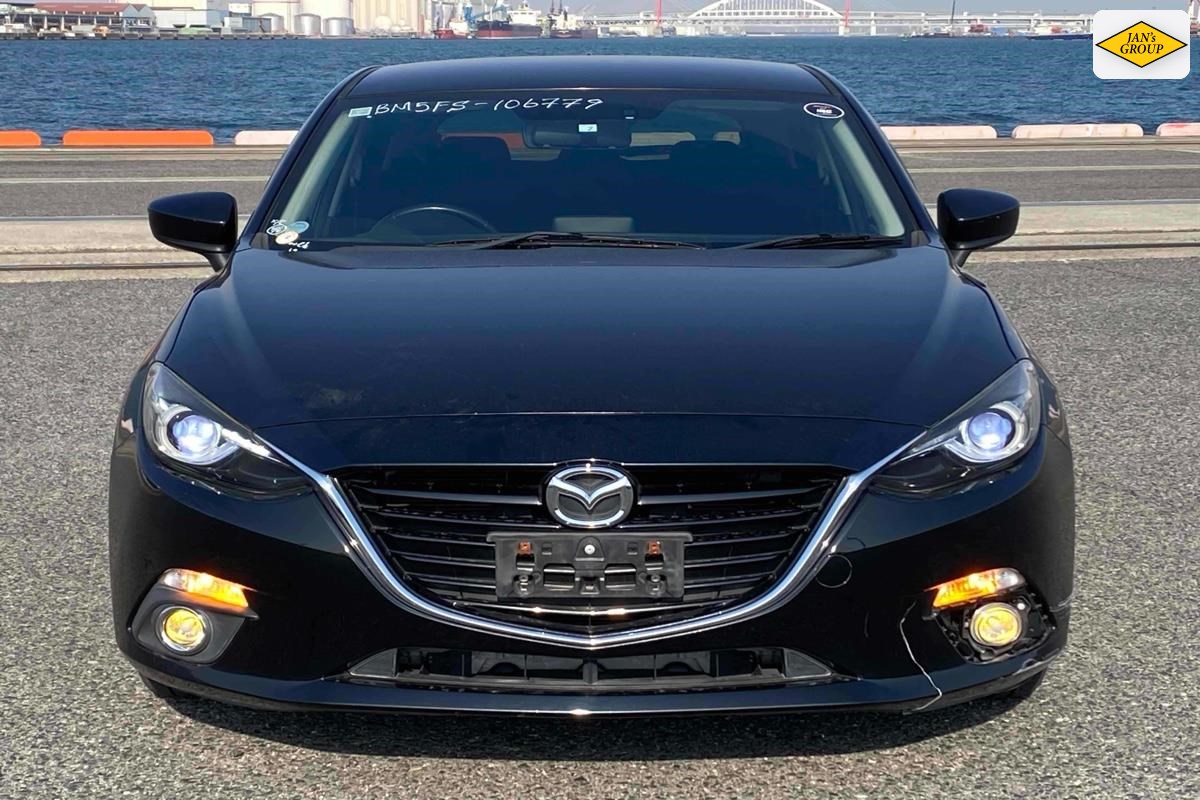 2014 Mazda Axela