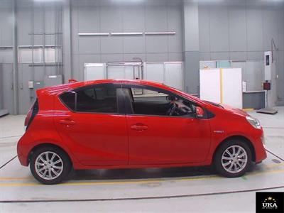 2016 Toyota Aqua - Thumbnail