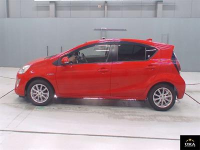 2016 Toyota Aqua - Thumbnail