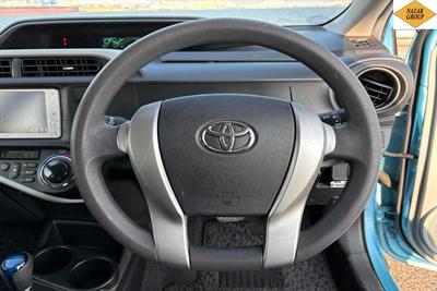2012 Toyota Aqua - Thumbnail
