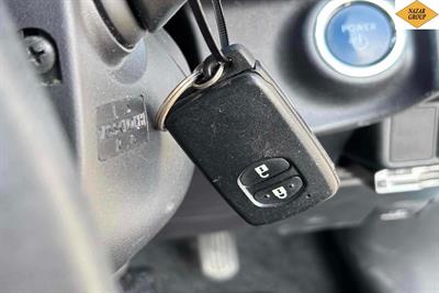 2012 Toyota Aqua - Thumbnail