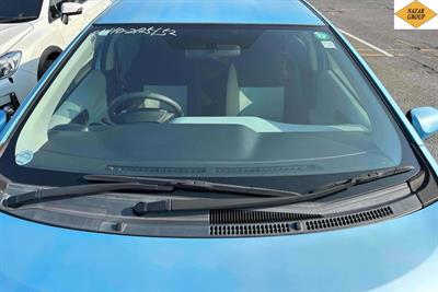 2012 Toyota Aqua - Thumbnail