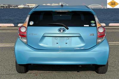 2012 Toyota Aqua - Thumbnail