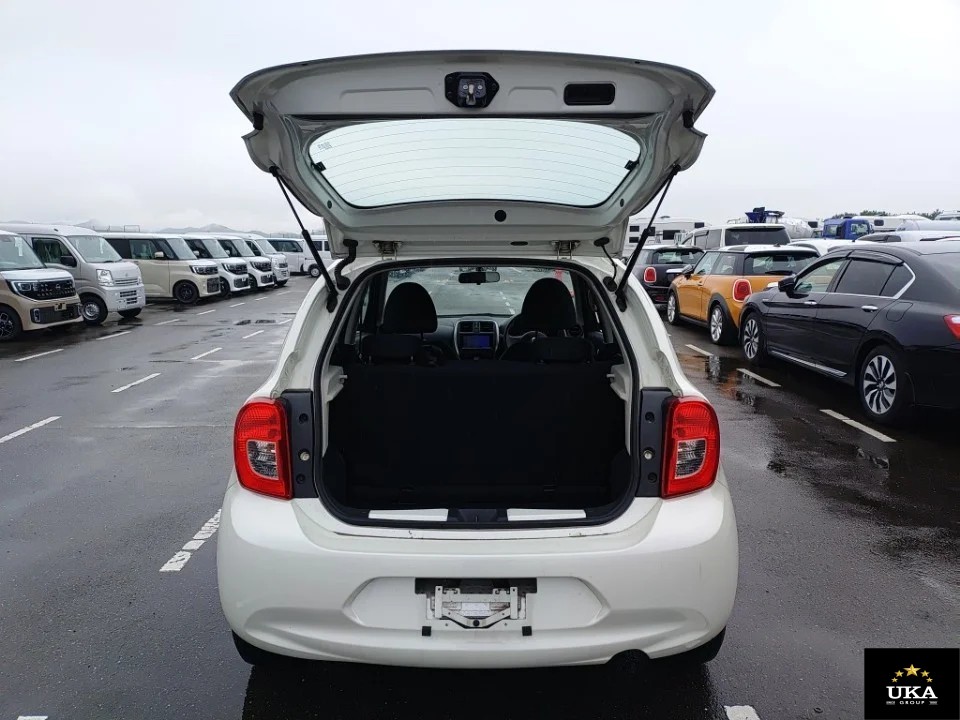 2016 Nissan March