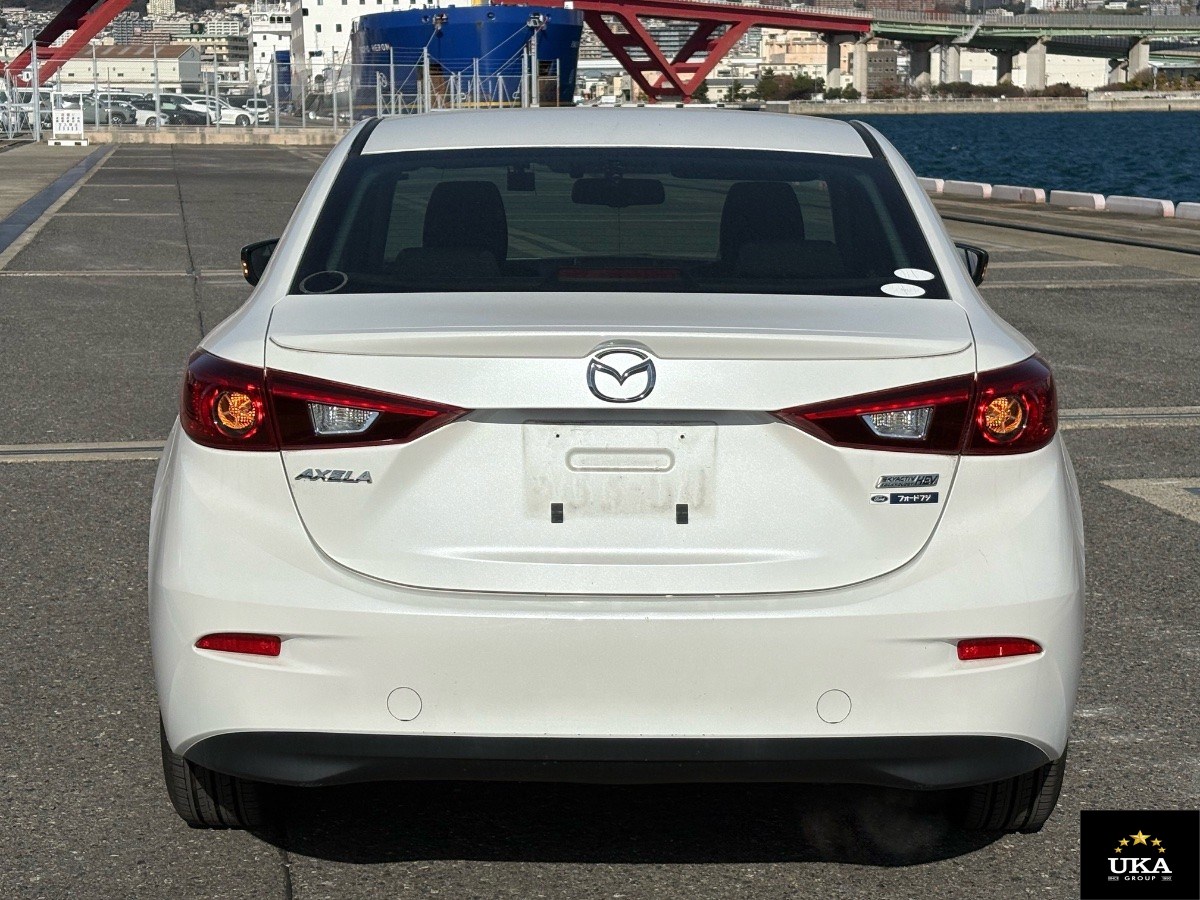 2013 Mazda Axela
