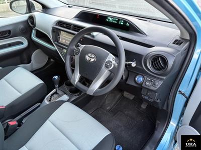 2012 Toyota Aqua - Thumbnail