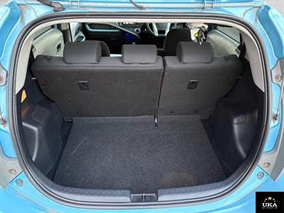 2012 Toyota Aqua - Thumbnail