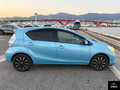 2012 Toyota Aqua - Thumbnail