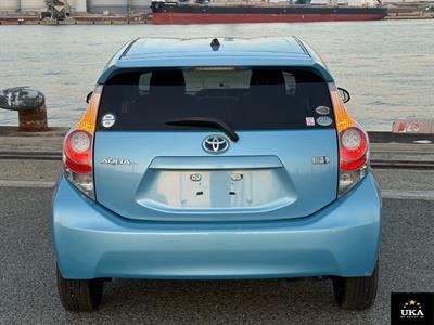 2012 Toyota Aqua - Thumbnail