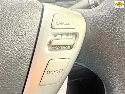 2013 Nissan Serena - Thumbnail