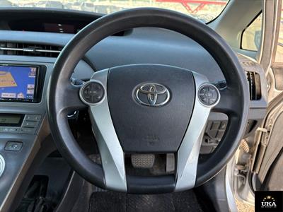 2013 Toyota Prius - Thumbnail