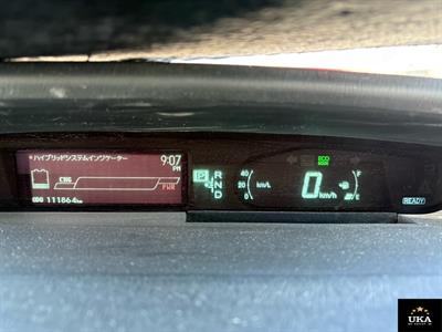 2013 Toyota Prius - Thumbnail