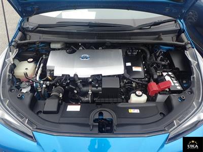 2019 Toyota Prius - Thumbnail