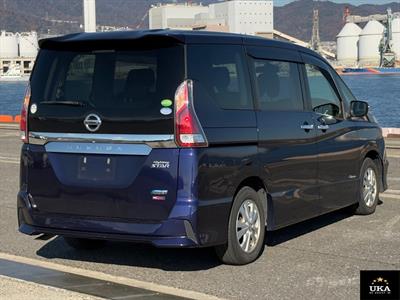 2017 Nissan Serena - Thumbnail