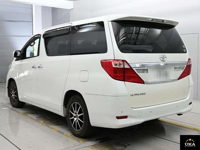 2014 Toyota Alphard