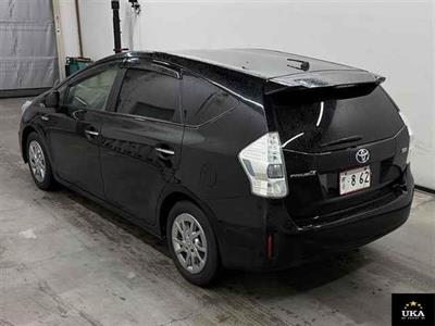 2014 Toyota Prius - Thumbnail