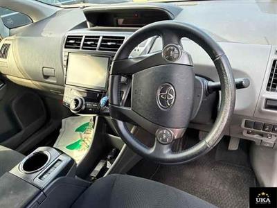 2014 Toyota Prius - Thumbnail