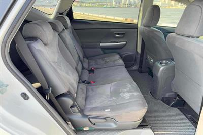 2013 Toyota Prius - Thumbnail