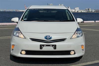 2013 Toyota Prius - Thumbnail